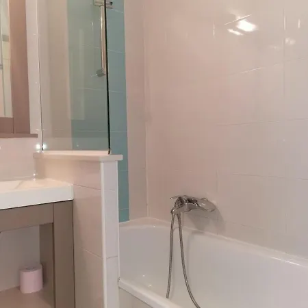 Renove Avec Air Conditionne, Piscines Et Parking A La Bocca - Fr-1-609-54 * Cannes